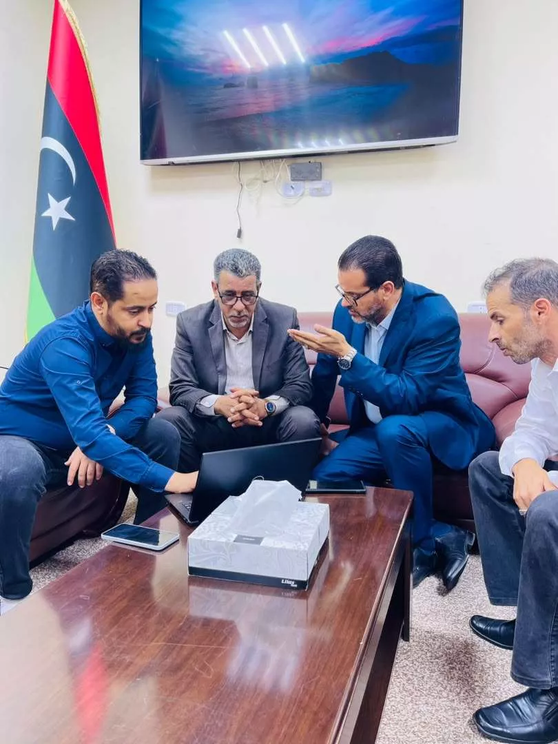 رئيس جامعة الزنتان يتابع سير العمل بالمنظومة الإلكترونية الجديدة للعبء الدراسي للعام الجامعي 2026–2027م