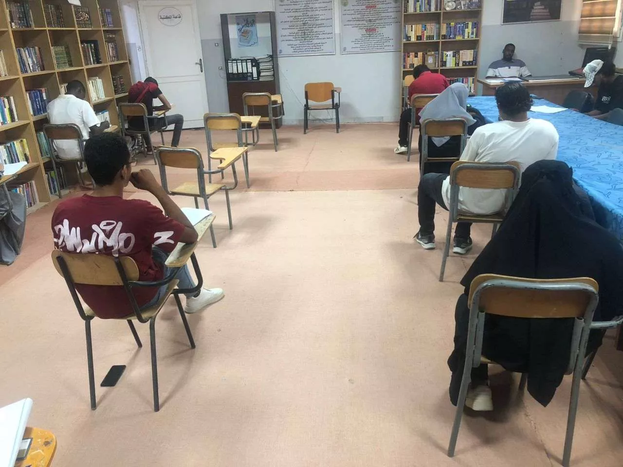📚 إعلان هام تُعلن كلية التربية - درج عن انتهاء الامتحانات النهائية لكل من نظام السنة ونظام الفصل الدراسي للعام الجامعي 2024-2025، والتي جرت في أجواء يسودها الانضباط والتنظيم الجيد، شاكرين جهود أعضاء هيئة التدريس، والمراقبين، والموظفين، وكل من ساهم في إنجاح سير الامتحانات.  نتمنّى لأبنائنا الطلبة كل التوفيق والنجاح في نتائجهم، وكل عام دراسي وأنتم في تقدم وتميّز 🌟