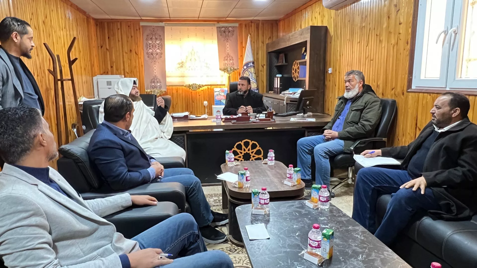 السيد وكيل الشؤون العلمية بالجامعة يلتقي بمكتبه عددا من وكلاء الشؤون العلمية بالكليات